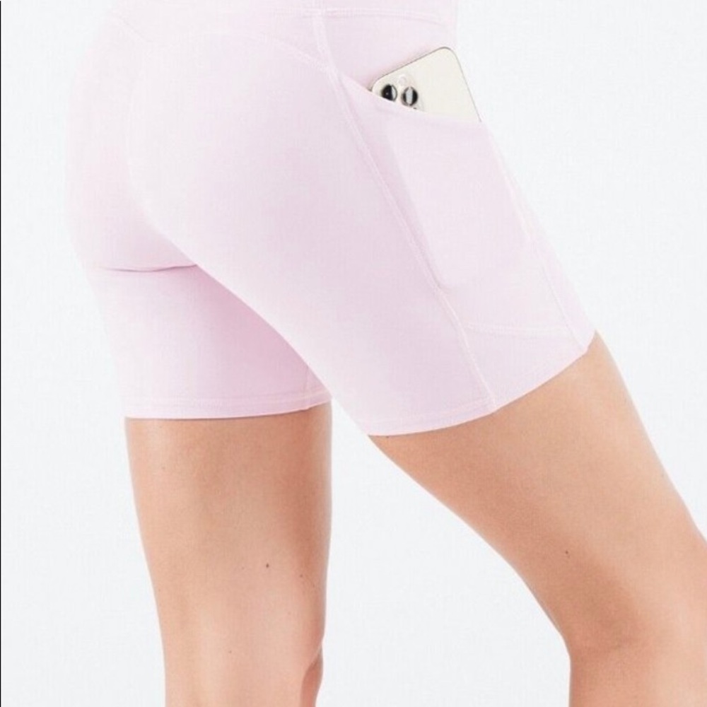 Fabletics Oasis Shorts